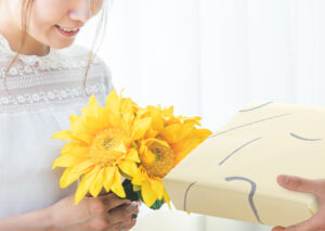 お中元や誕生日プレゼント 夏にもらってうれしいギフト&マナー