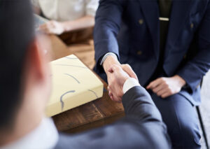 「年末の挨拶回り」のビジネスマナーとおすすめギフトとは?