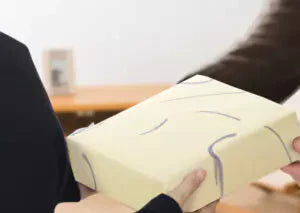 一人暮らしを始める女性に贈るおすすめの「引越し祝い」とは？