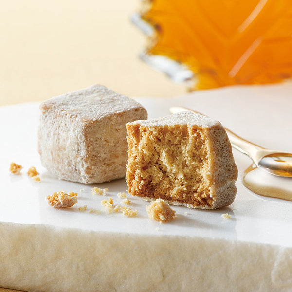 ビスキュイ キャレ メープル