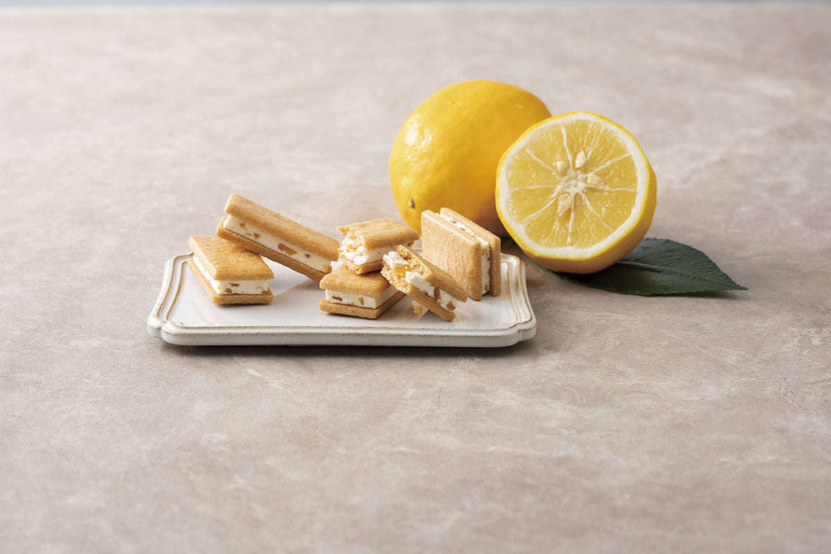 薫る八丈フルーツレモンのバターサンドクッキー