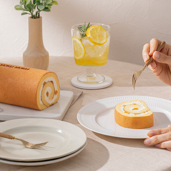 南青山ロール 八丈フルーツレモン&クリームチーズ